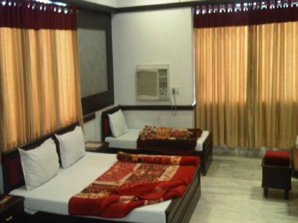 Hotel Ambaji International Ranpur Exterior photo
