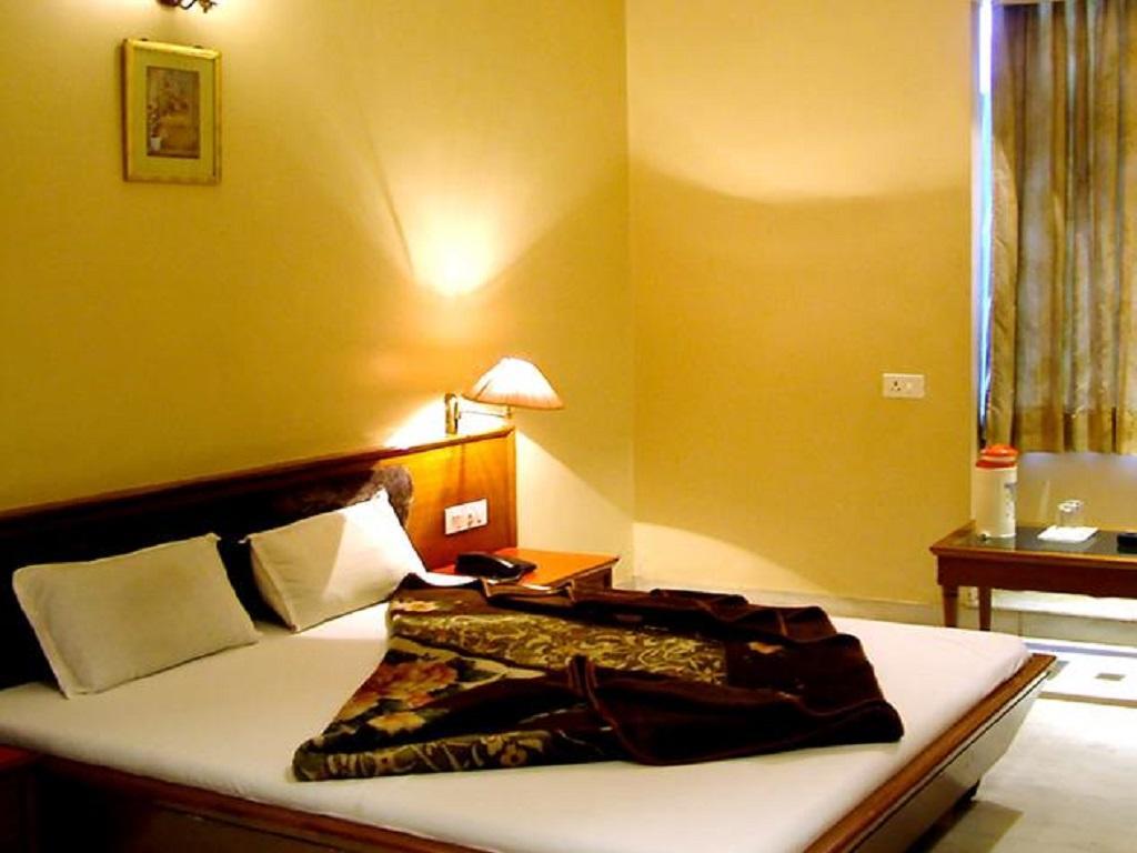 Hotel Ambaji International Ranpur Exterior photo
